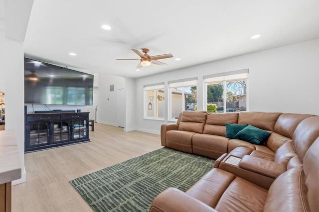 713 Carignane Drive, Gilroy, CA 95020