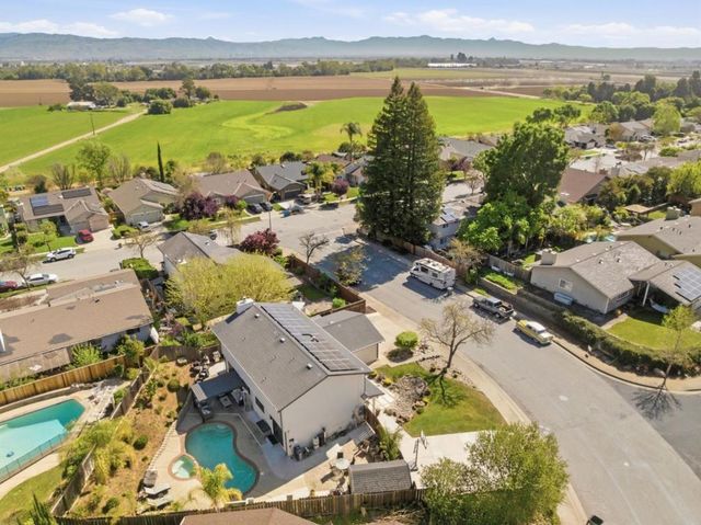 713 Carignane Drive, Gilroy, CA 95020