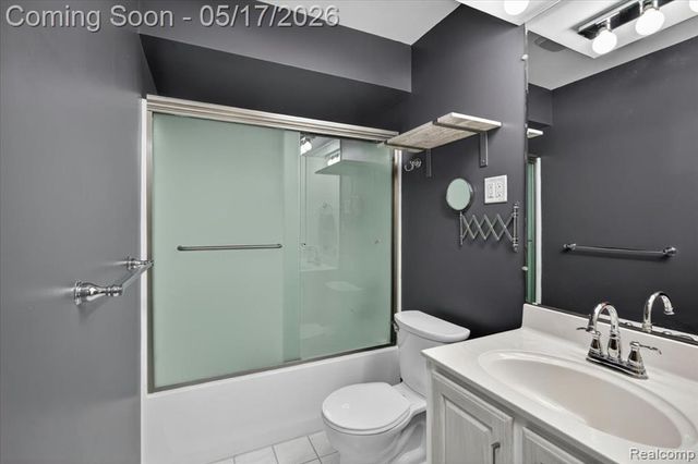 7044 Felix Drive, Clarkston, MI 48346
