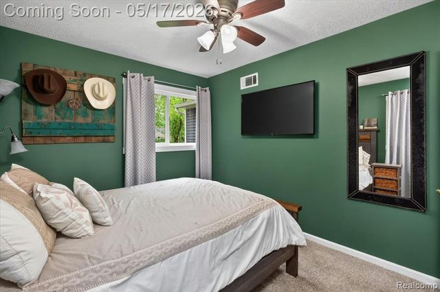 7044 Felix Drive, Clarkston, MI 48346