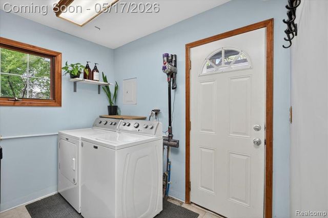 7044 Felix Drive, Clarkston, MI 48346