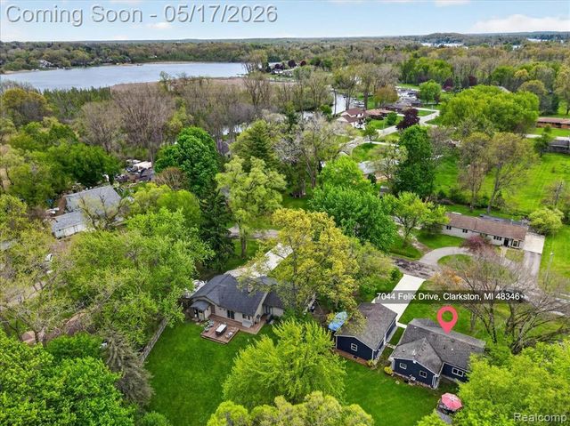 7044 Felix Drive, Clarkston, MI 48346