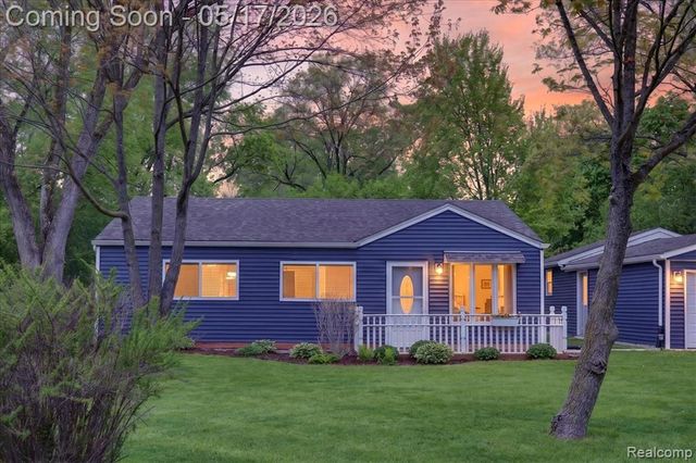7044 Felix Drive, Clarkston, MI 48346