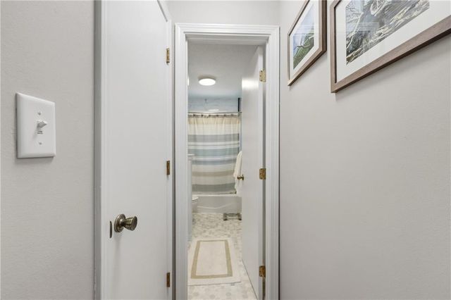 2524 S Whitney Avenue, Independence, MO 64057