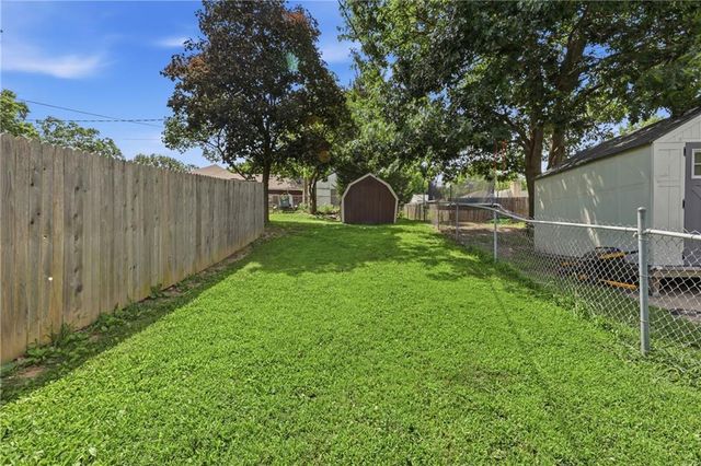 2524 S Whitney Avenue, Independence, MO 64057