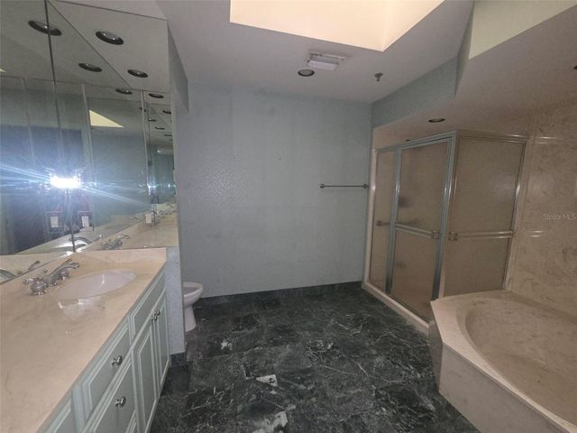 2321 HARBOUR OAKS DRIVE, Longboat Key, FL 34228