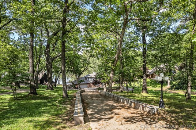 3112 Shore Drive, Grove, OK 74344