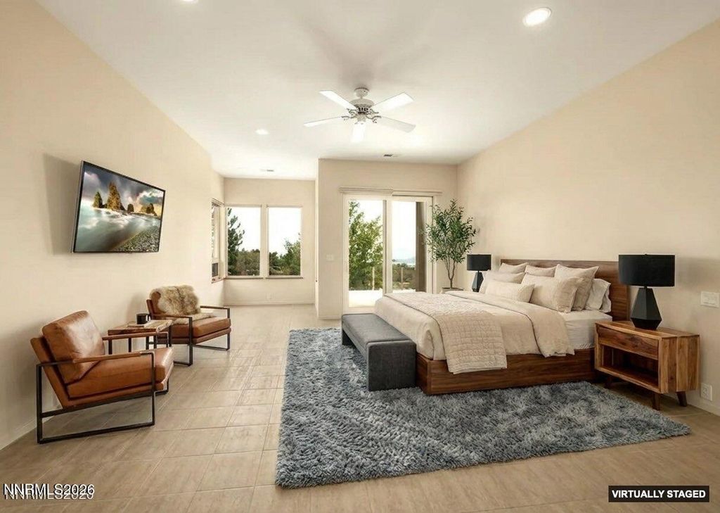 Image 12 of property listing at 10123 Indian Ridge Drive, Reno, NV 89511