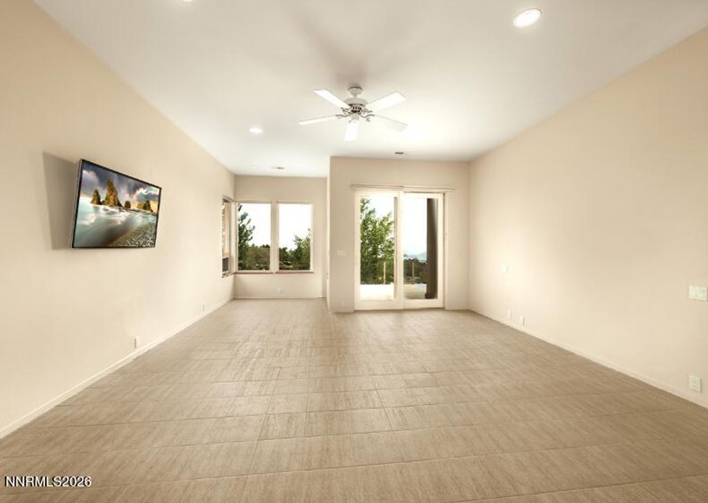 Image 13 of property listing at 10123 Indian Ridge Drive, Reno, NV 89511