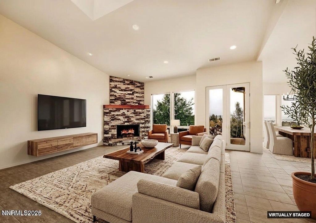 Image 2 of property listing at 10123 Indian Ridge Drive, Reno, NV 89511