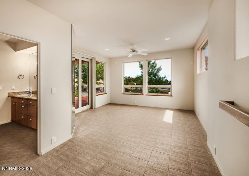 Image 20 of property listing at 10123 Indian Ridge Drive, Reno, NV 89511