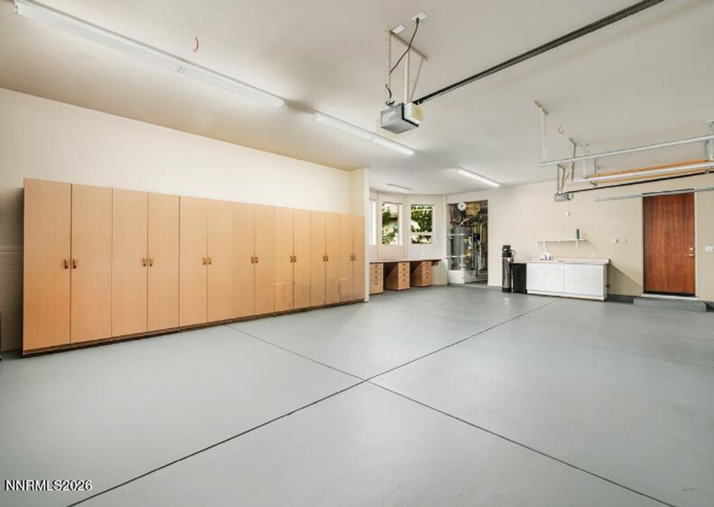 Image 23 of property listing at 10123 Indian Ridge Drive, Reno, NV 89511