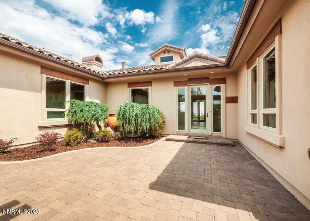 Image 24 of property listing at 10123 Indian Ridge Drive, Reno, NV 89511