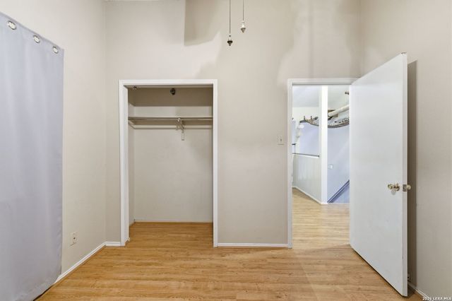 810 Meadow Stone, Converse, TX 78109