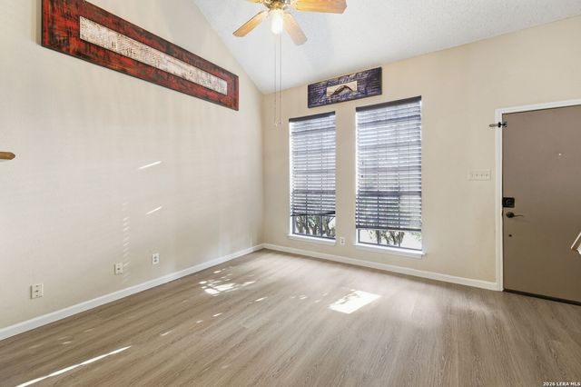 810 Meadow Stone, Converse, TX 78109