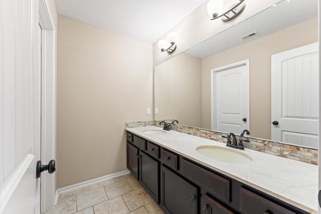 31183 Pecan Creek Drive, Brookshire, TX 77423