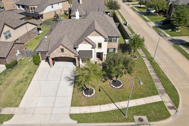 31183 Pecan Creek Drive, Brookshire, TX 77423