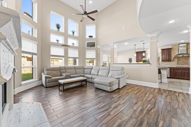 31183 Pecan Creek Drive, Brookshire, TX 77423