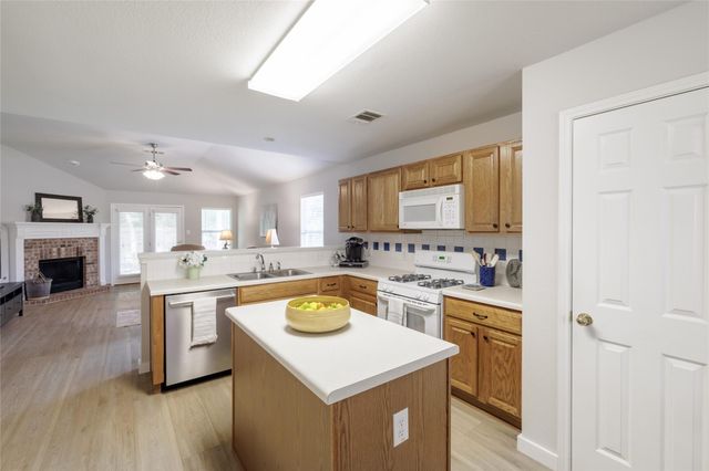 1414 Newbury ST, Georgetown, TX 78626