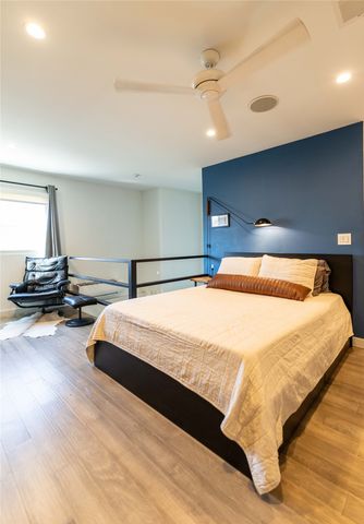 3033 San Jacinto Street 322, Dallas, TX 75204