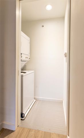 3033 San Jacinto Street 322, Dallas, TX 75204