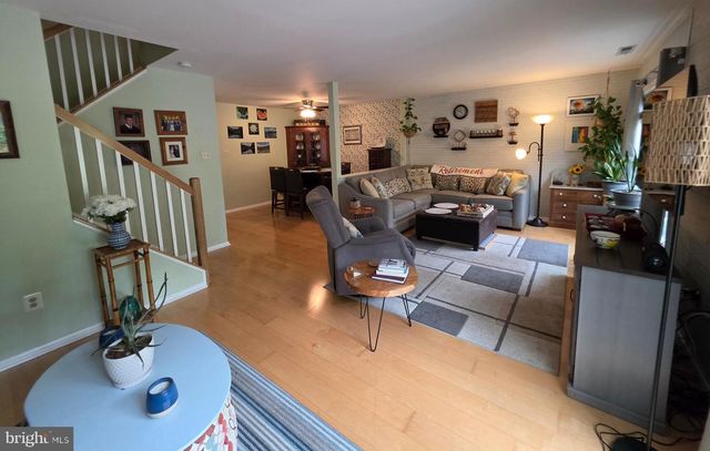 105 LARKSPUR CT, Chalfont, PA 18914