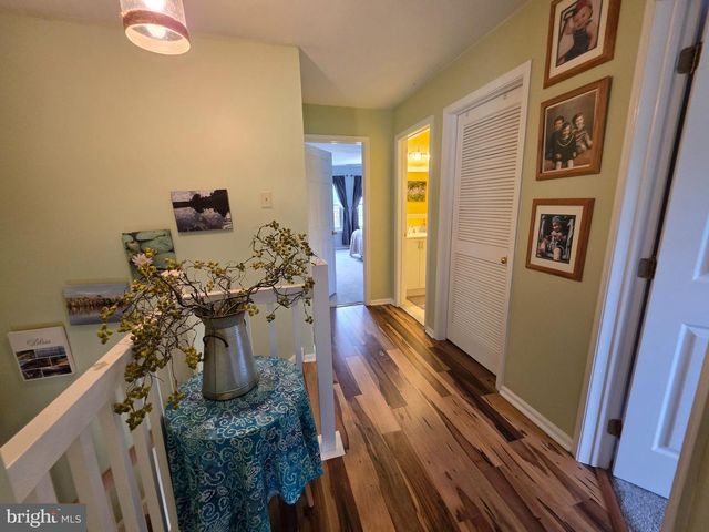 105 LARKSPUR CT, Chalfont, PA 18914