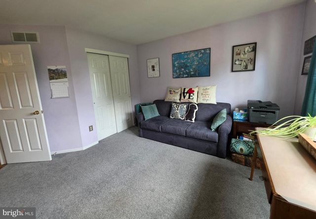 105 LARKSPUR CT, Chalfont, PA 18914