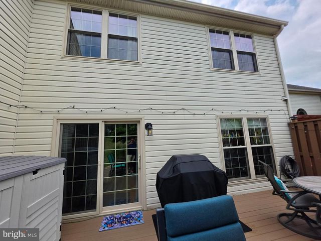 105 LARKSPUR CT, Chalfont, PA 18914