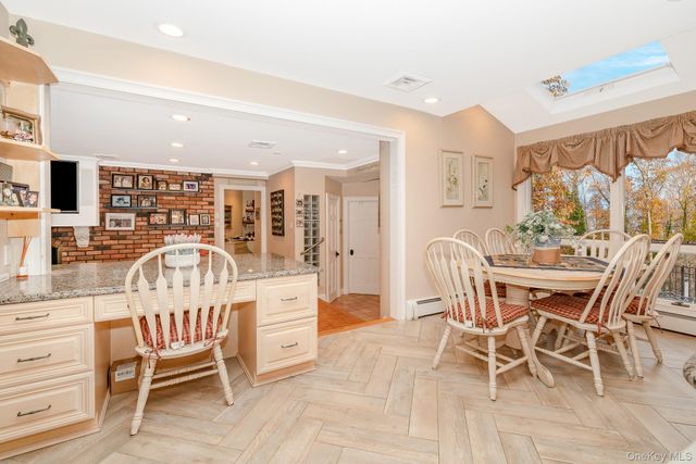 17 Thide Court, Smithtown, NY 11787