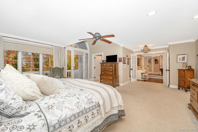 17 Thide Court, Smithtown, NY 11787