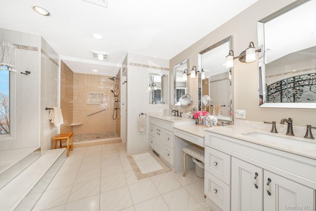 17 Thide Court, Smithtown, NY 11787