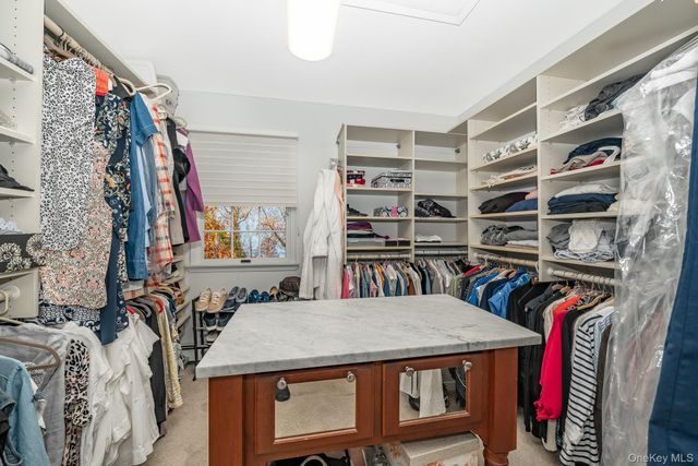 17 Thide Court, Smithtown, NY 11787