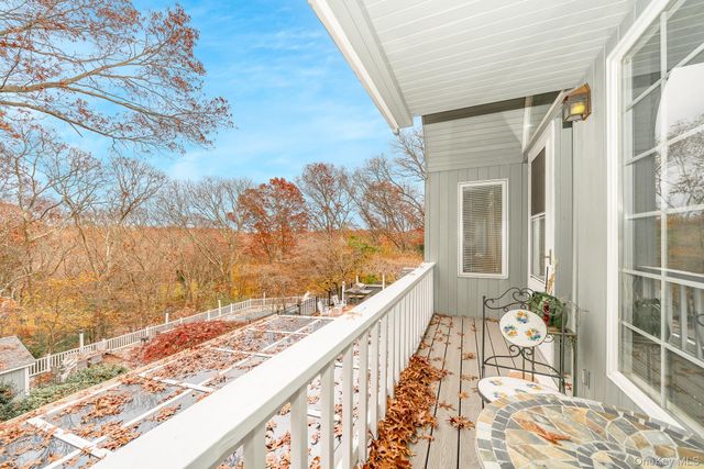 17 Thide Court, Smithtown, NY 11787