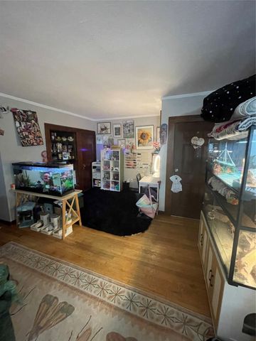 1240 32nd Street, Des Moines, IA 50311