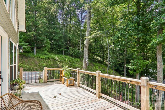 24 Caroline Lane, Pisgah Forest, NC 28768