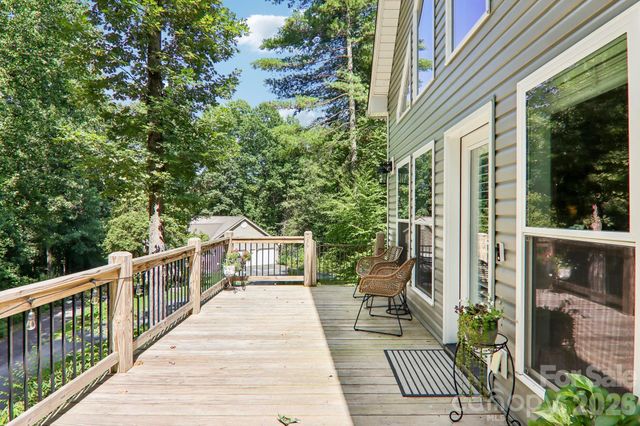 24 Caroline Lane, Pisgah Forest, NC 28768
