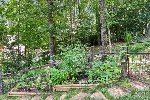 24 Caroline Lane, Pisgah Forest, NC 28768