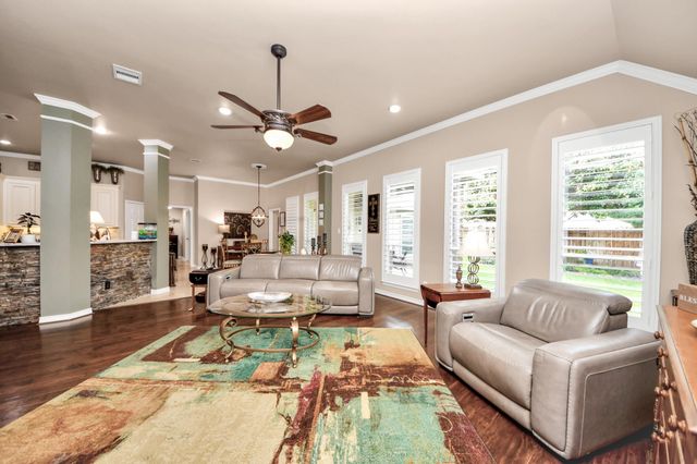 8830 Distant Woods Drive, Houston, TX 77095