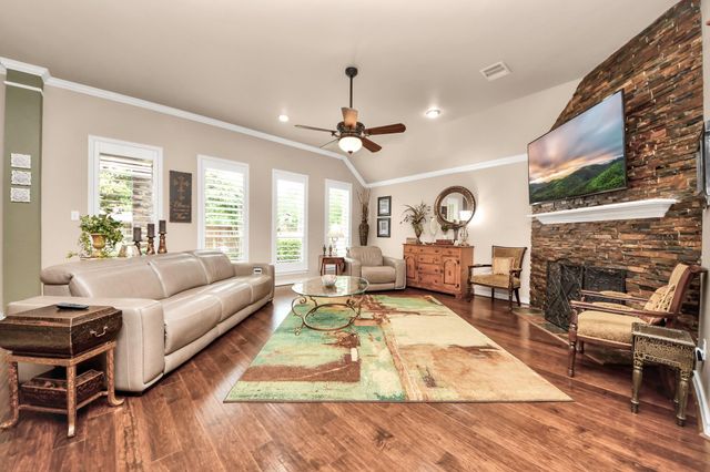 8830 Distant Woods Drive, Houston, TX 77095