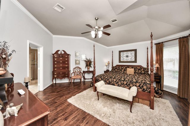 8830 Distant Woods Drive, Houston, TX 77095