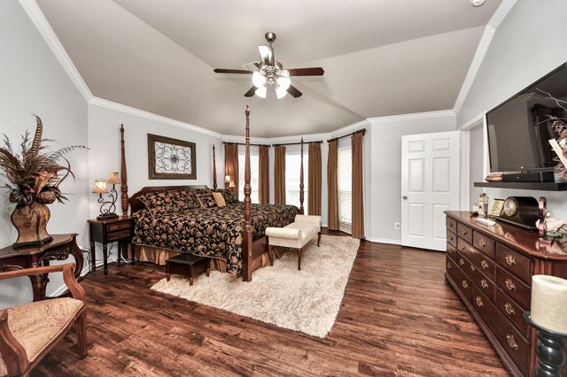 8830 Distant Woods Drive, Houston, TX 77095