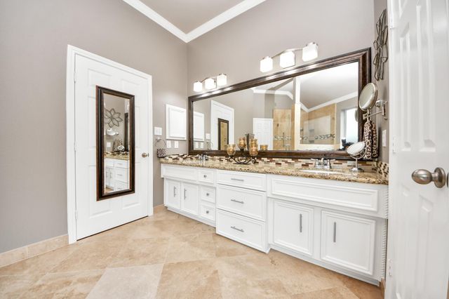 8830 Distant Woods Drive, Houston, TX 77095