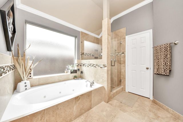 8830 Distant Woods Drive, Houston, TX 77095