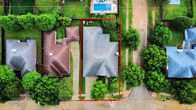 8830 Distant Woods Drive, Houston, TX 77095