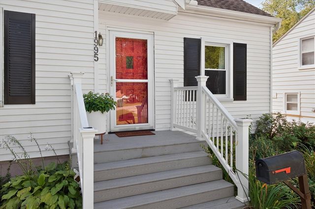 1995 Midvale Avenue, Ypsilanti, MI 48197