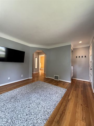 1995 Midvale Avenue, Ypsilanti, MI 48197