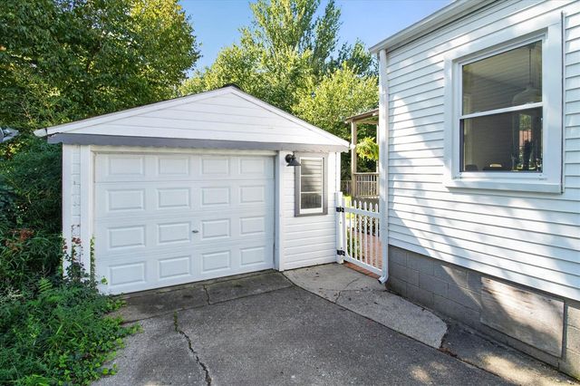 1995 Midvale Avenue, Ypsilanti, MI 48197