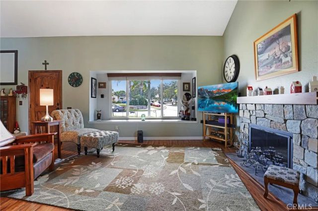 1183 Via Santiago, Corona, CA 92882