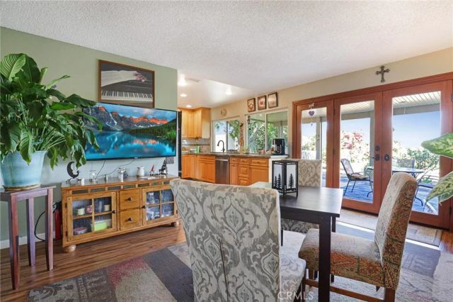 1183 Via Santiago, Corona, CA 92882